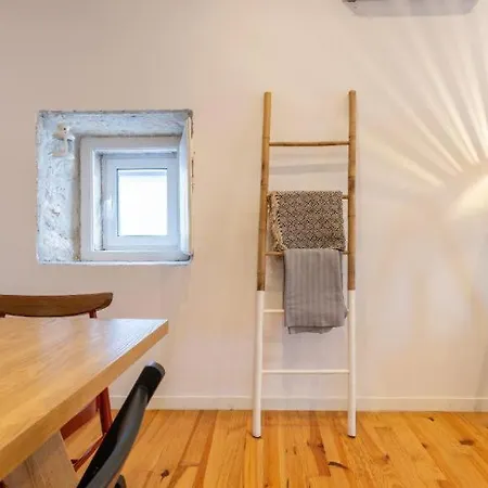 Patio Vilareto - Clara By Lovelystay Apartment